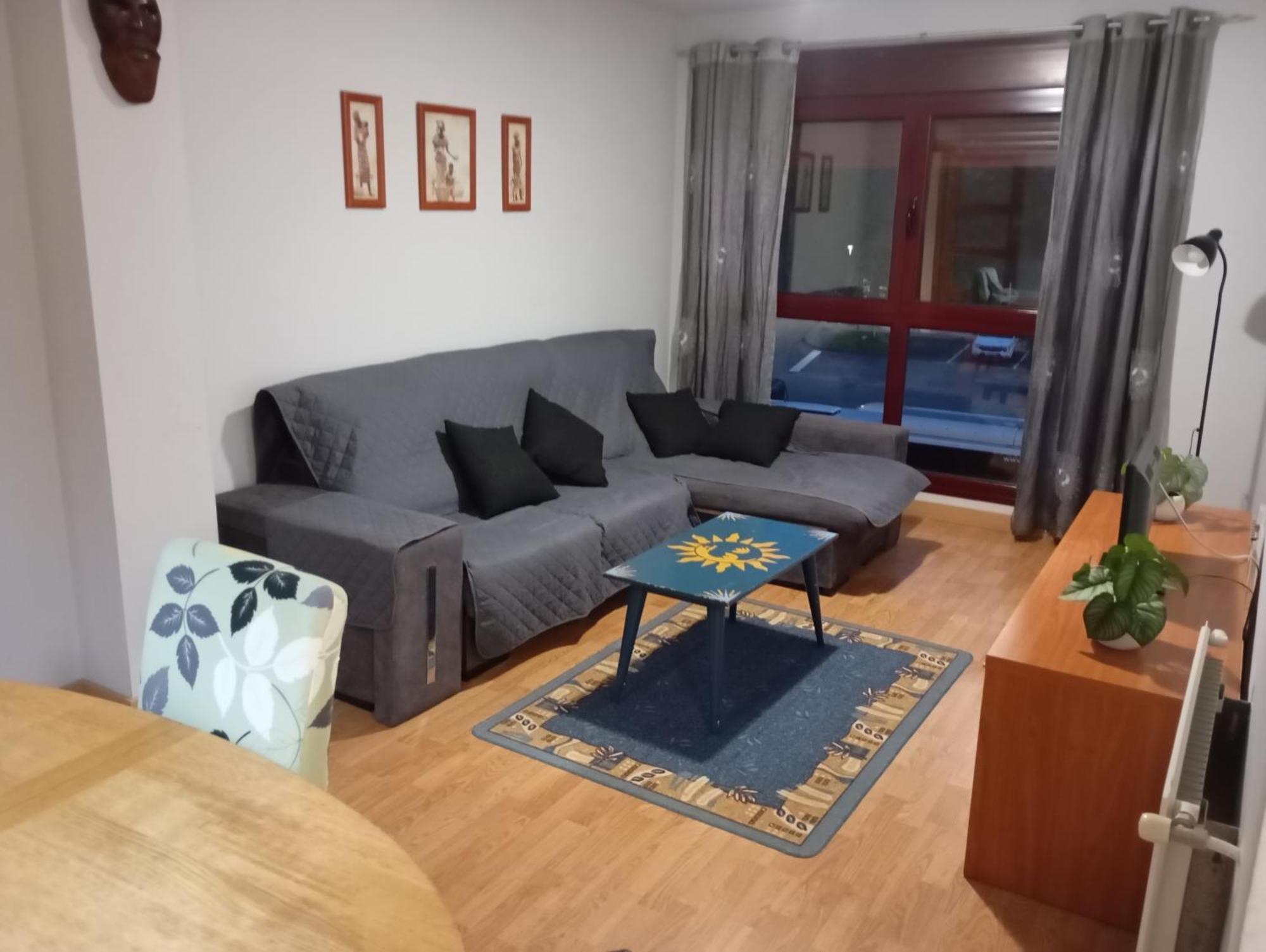 Apartment Panes, Asturias Panes